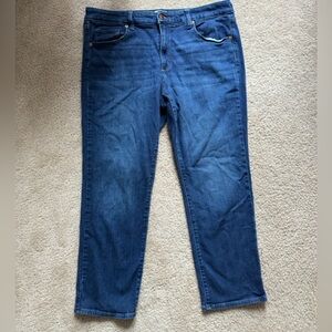 Universal Thread Blue Ankle Cropped Jeans